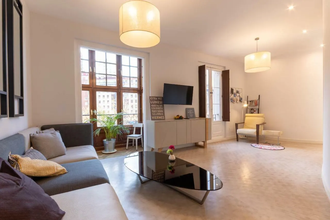 Ferienwohnung Acogedor, De Diseno Moderno En Zona Antigua Bilbao 0*,  Spanien